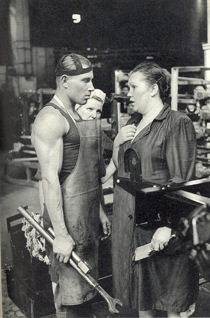 30 photos of the great photographer Henri Cartier-Bresson