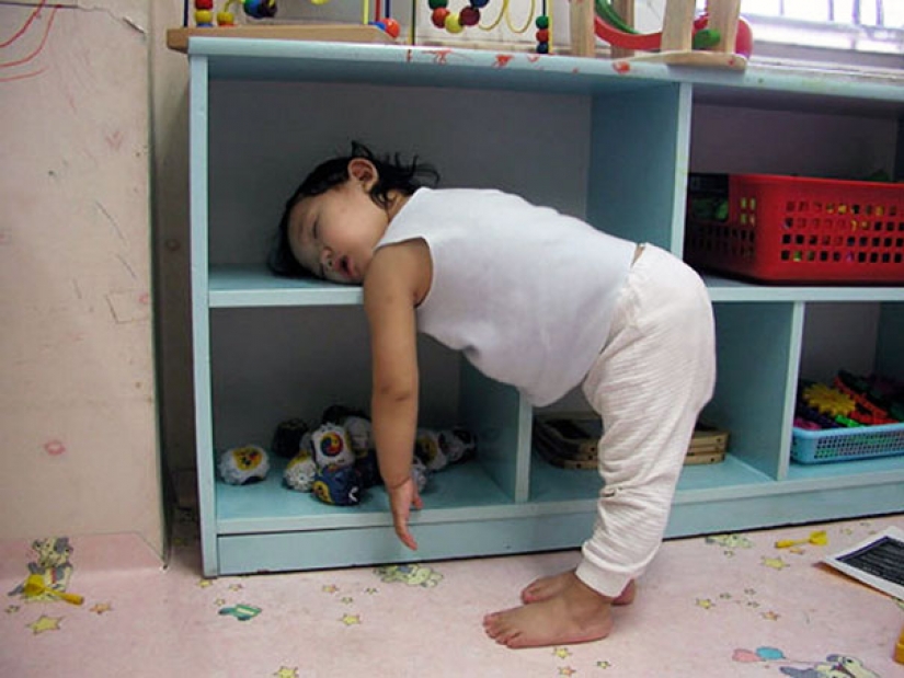 30 proof that kids can sleep anywhere, anywhere and anytime