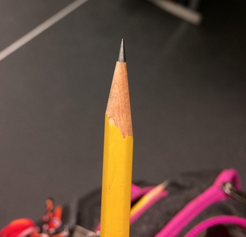 35 elementos, los ideales de los cuales supera 35 elementos, los ideales de los cuales supera