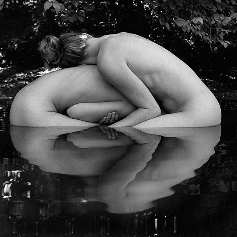 36 beautiful frame in the Nude