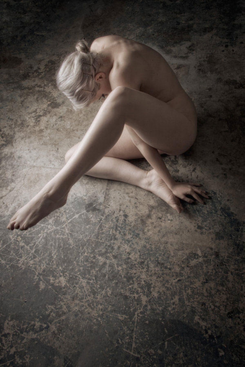 36 beautiful frame in the Nude