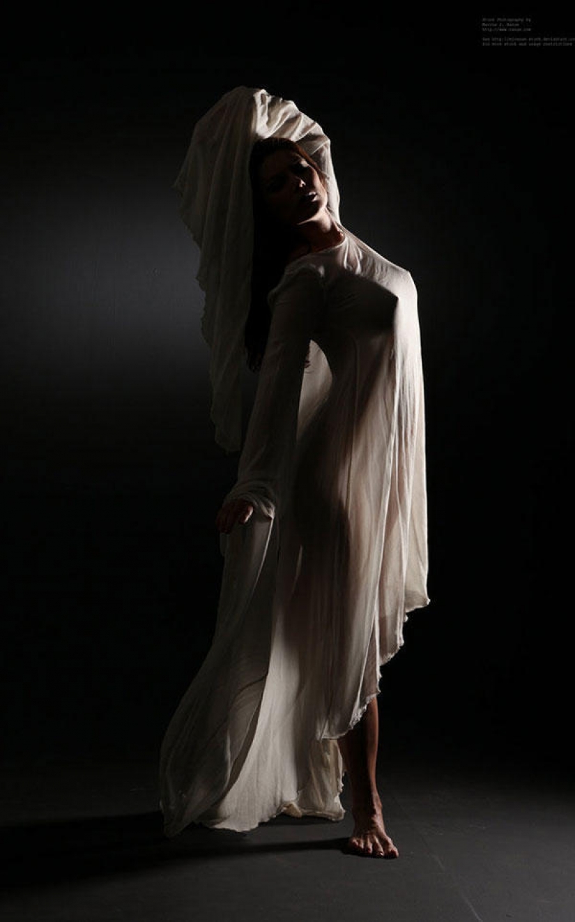 36 beautiful frame in the Nude