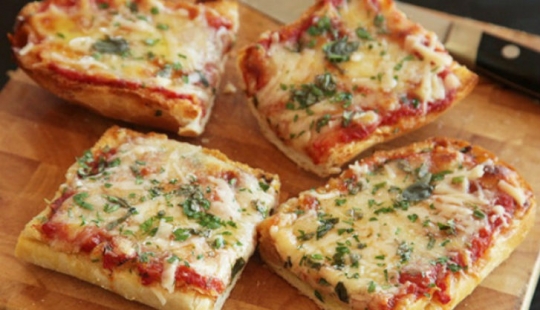 5 comidas simples que usted puede cocinar junto con su hijo