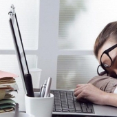 5 essential tips to help office workers tune in a working mood