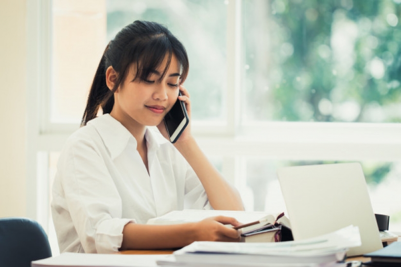 5 essential tips to help office workers tune in a working mood