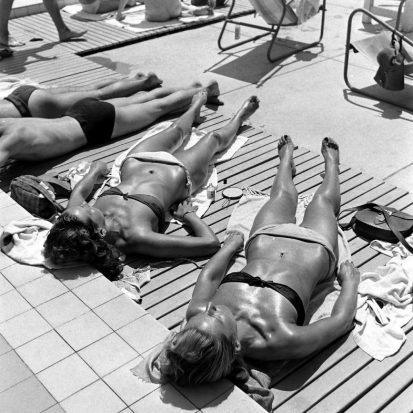 73 years ago there was the smallest swimsuit in the world — bikini 73 years ago there was the smallest swimsuit in the world — bikini