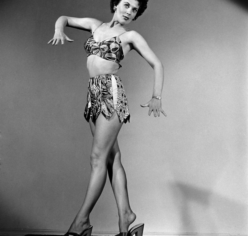 73 years ago there was the smallest swimsuit in the world — bikini 73 years ago there was the smallest swimsuit in the world — bikini