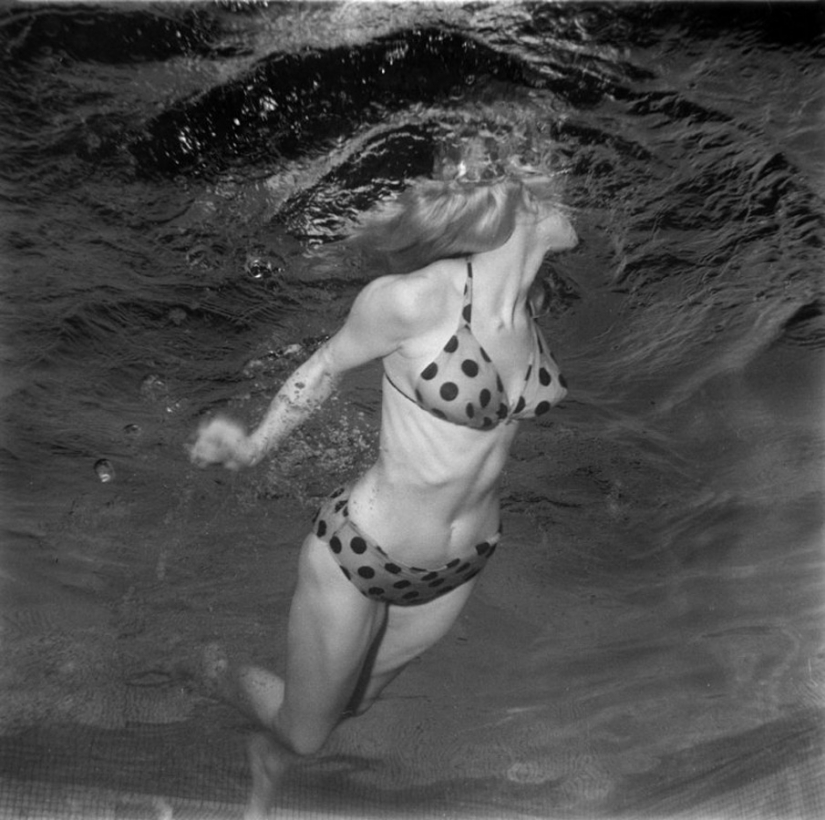 73 years ago there was the smallest swimsuit in the world — bikini 73 years ago there was the smallest swimsuit in the world — bikini