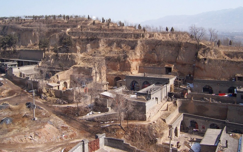 9 modern communities throughout the world who live under the ground