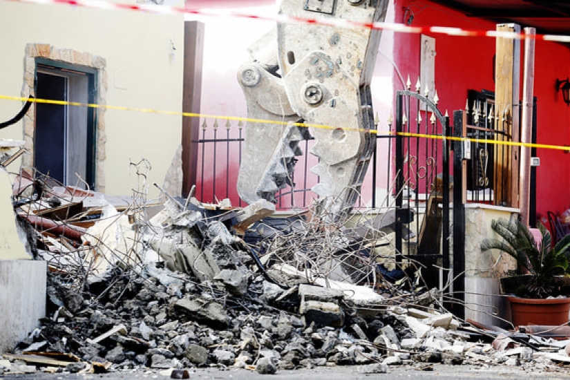 A confiscar y destruir: en Italia, la demolición de la Villa Roma familia de la mafia