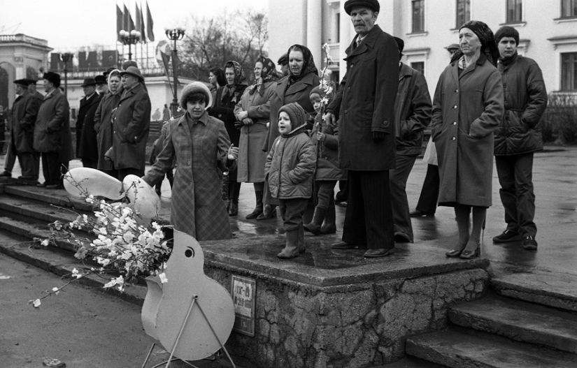 A lost "Golden age": 44 documentary photos by Vladimir Sokolaev A lost "Golden age": 44 documentary photos by Vladimir Sokolaev