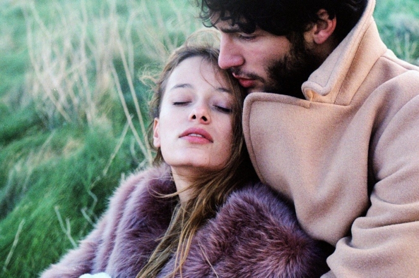 A photographer who shoots love