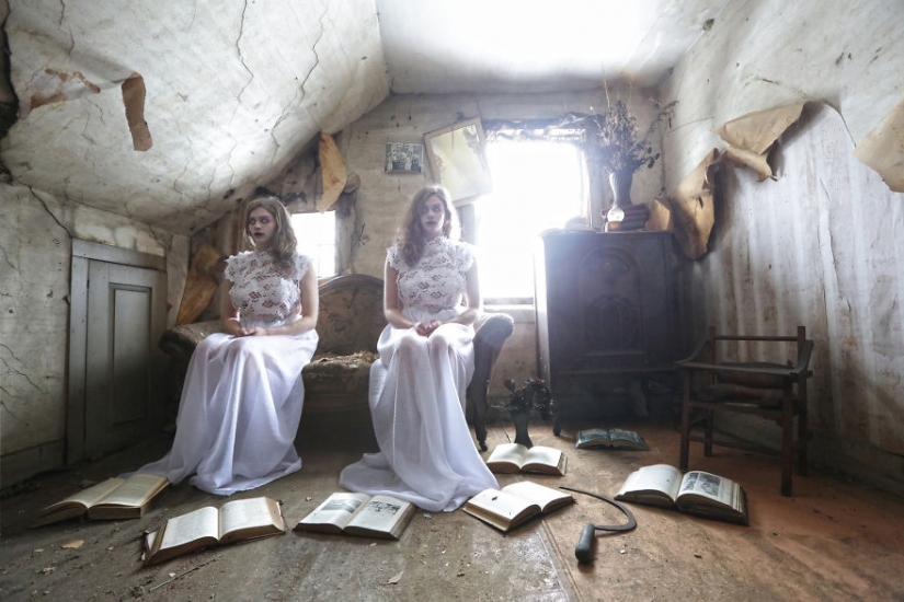 A terrible beauty: photographer transforms abandoned places in the dark and erotic fantasies A terrible beauty: photographer transforms abandoned places in the dark and erotic fantasies