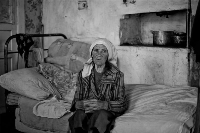 "Adiós, olvidado de Rusia!": ¿por qué un fotógrafo de Bryansk alivia la desaparición de la aldea "Adiós, olvidado de Rusia!": ¿por qué un fotógrafo de Bryansk alivia la desaparición de la aldea