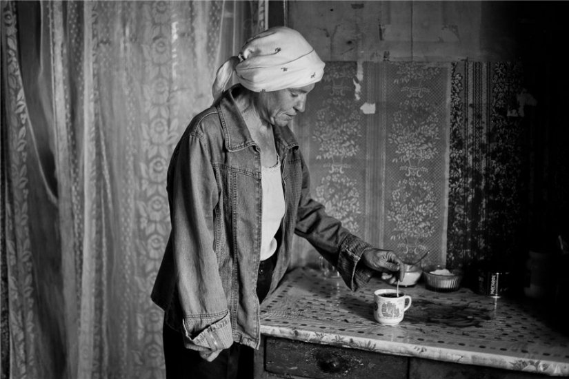 "Adiós, olvidado de Rusia!": ¿por qué un fotógrafo de Bryansk alivia la desaparición de la aldea "Adiós, olvidado de Rusia!": ¿por qué un fotógrafo de Bryansk alivia la desaparición de la aldea