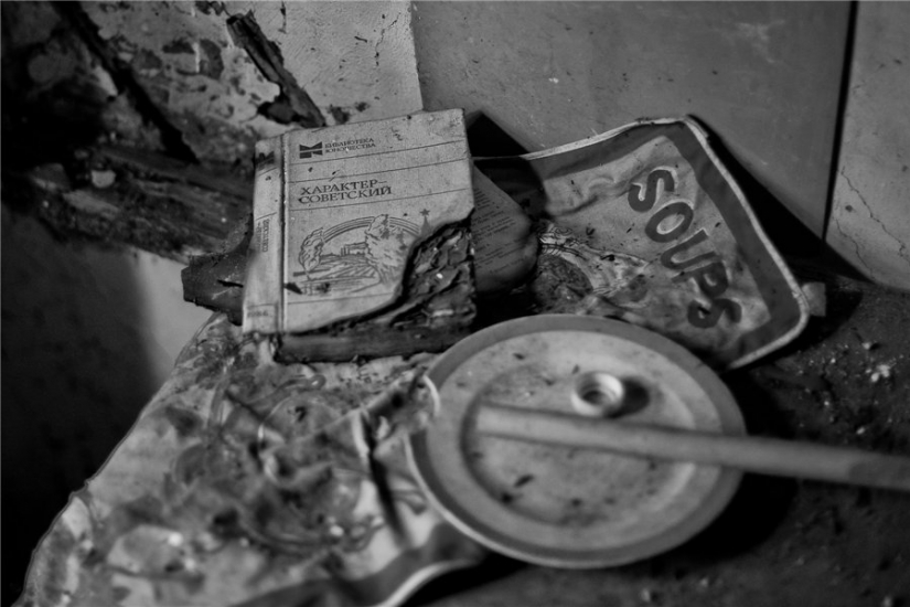 "Adiós, olvidado de Rusia!": ¿por qué un fotógrafo de Bryansk alivia la desaparición de la aldea "Adiós, olvidado de Rusia!": ¿por qué un fotógrafo de Bryansk alivia la desaparición de la aldea