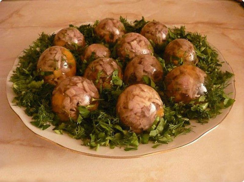 "Adults eat this vodka — so delicious": foreigners about Russian cuisine