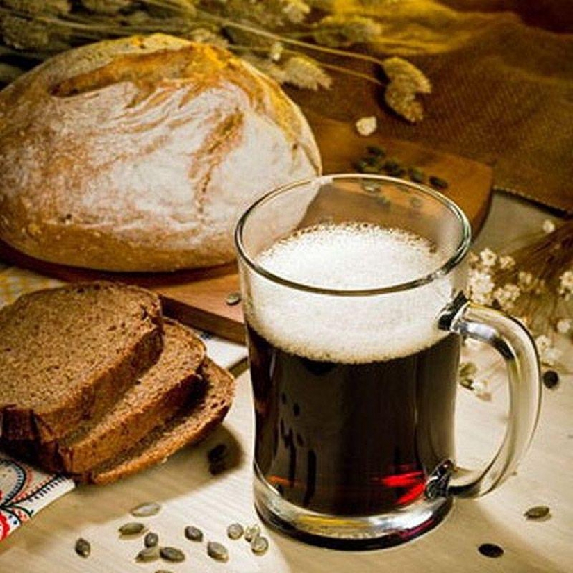 "Adults eat this vodka — so delicious": foreigners about Russian cuisine