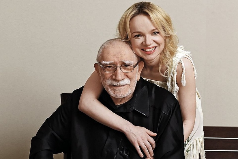 Age is not a joy: 5 wives who threw their star husbands of 50+ for young