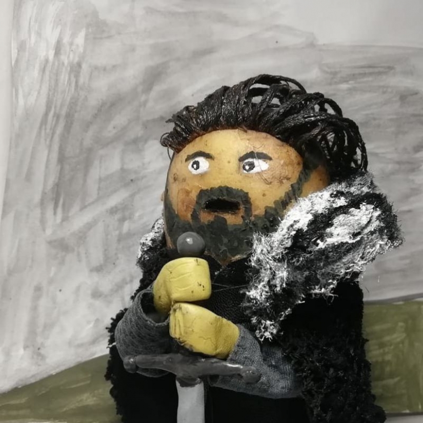 Alabando a una marca nacional, un blogger de Belarús crea obras maestras de patatas