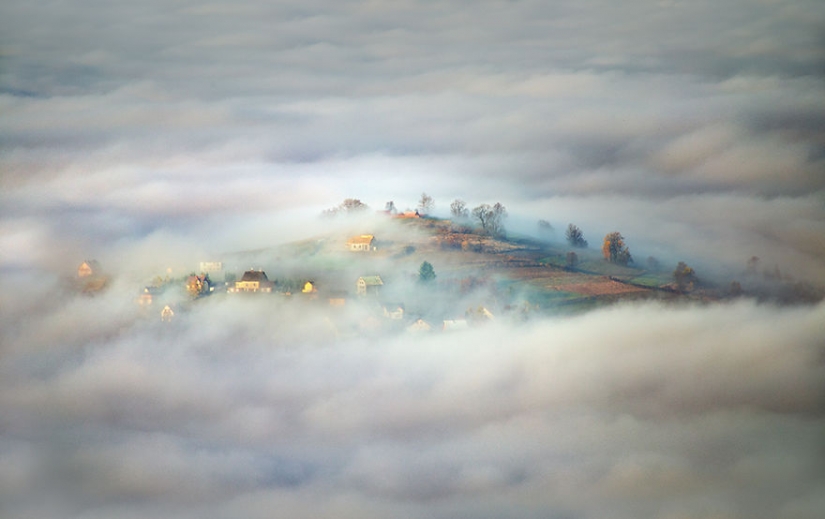 Amazing scenery in the arms of fog