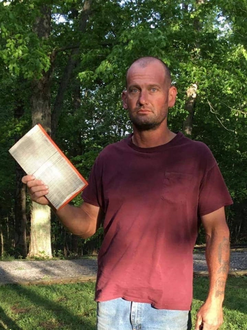 Americans advised to upload pictures with filters, but he got the assignment too literally Americans advised to upload pictures with filters, but he got the assignment too literally