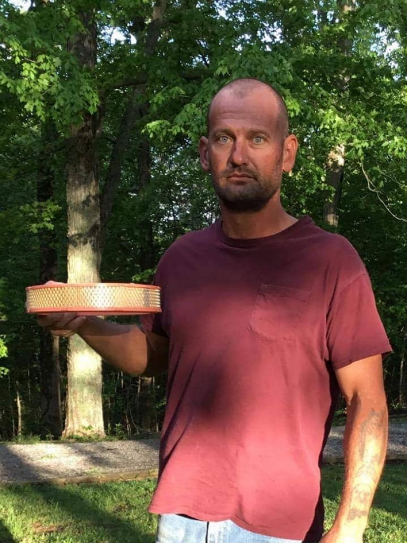 Americans advised to upload pictures with filters, but he got the assignment too literally Americans advised to upload pictures with filters, but he got the assignment too literally