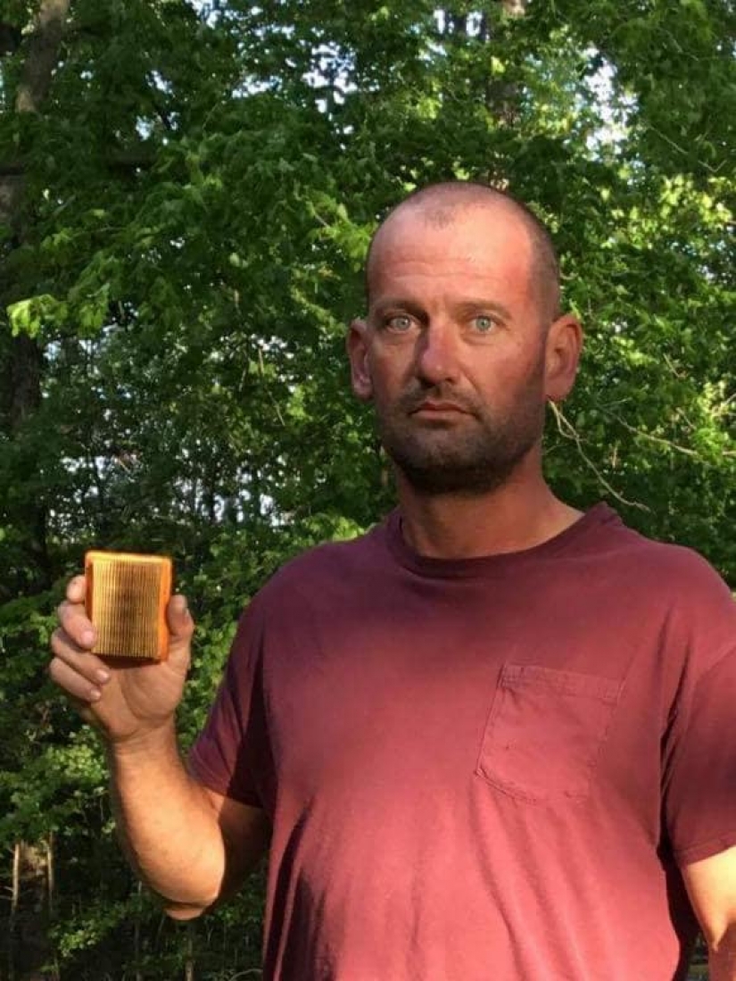 Americans advised to upload pictures with filters, but he got the assignment too literally Americans advised to upload pictures with filters, but he got the assignment too literally