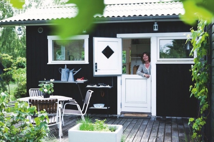 And women, too, should have its own cave