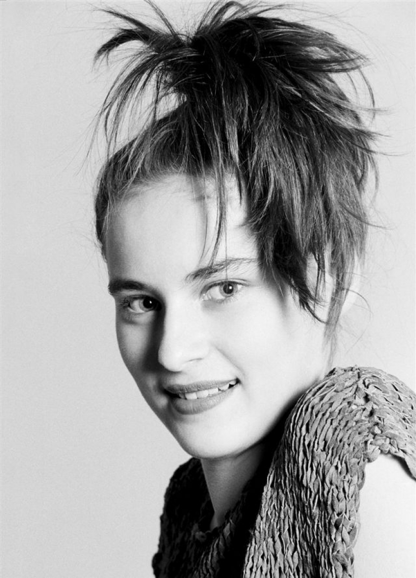 And you know? A rare photo of 16-year-old Melania trump at the dawn of her modeling career