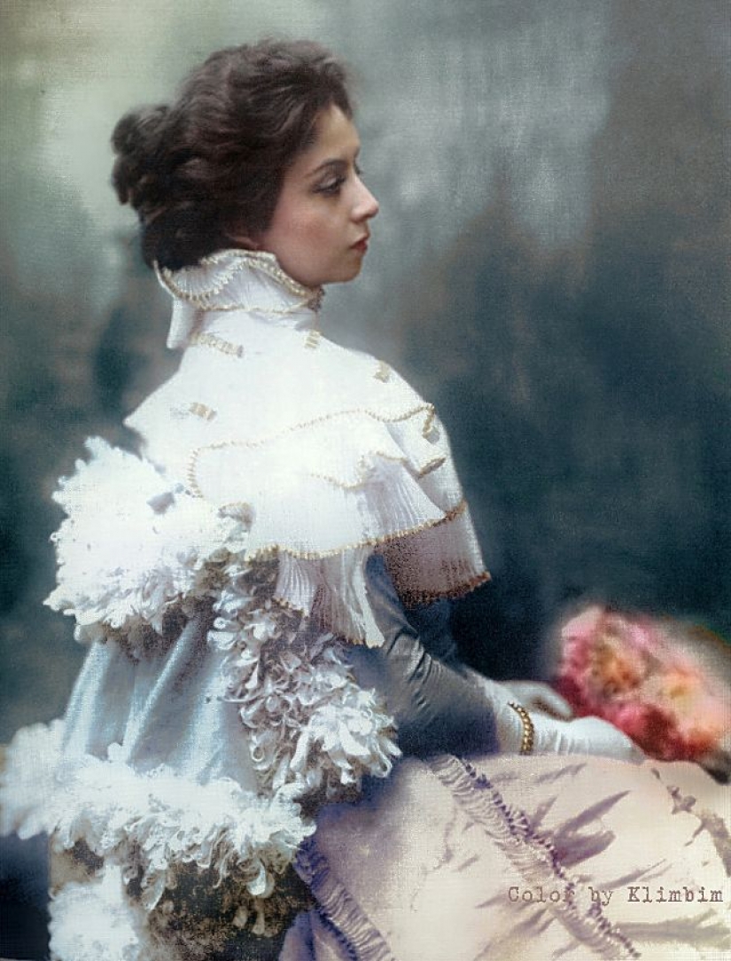 Anna Pavlova and other beauties of tsarist Russia in kolonisierung archival photo