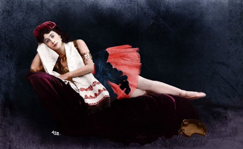 Anna Pavlova y otras bellezas de la Rusia zarista en kolonisierung de archivo de la foto Anna Pavlova y otras bellezas de la Rusia zarista en kolonisierung de archivo de la foto