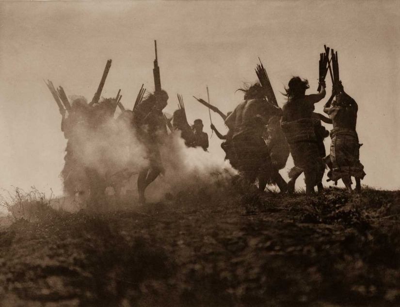 Años 1904-1924: la vida de los Indios de América del Norte fotos de Edward Curtis Años 1904-1924: la vida de los Indios de América del Norte fotos de Edward Curtis