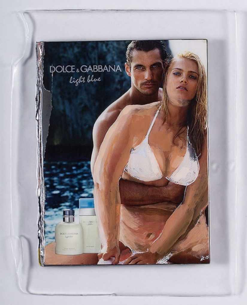 Artista turco coquetea con la inalcanzable tamaños flaco modelos