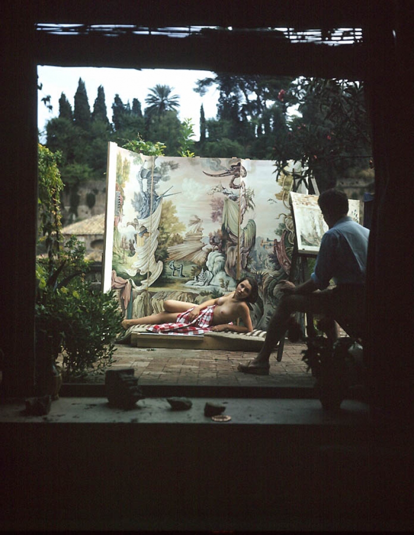 Artistas del modelo en el marco de la legendaria revista de la VIDA Artistas del modelo en el marco de la legendaria revista de la VIDA