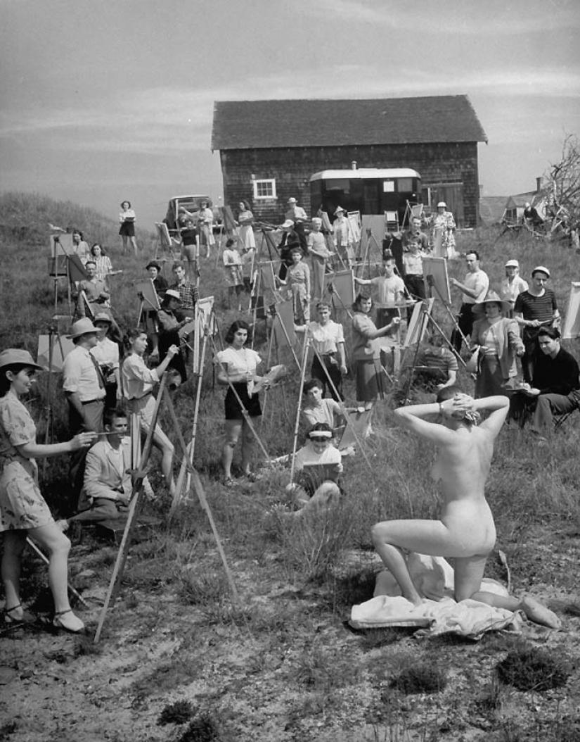 Artistas del modelo en el marco de la legendaria revista de la VIDA Artistas del modelo en el marco de la legendaria revista de la VIDA