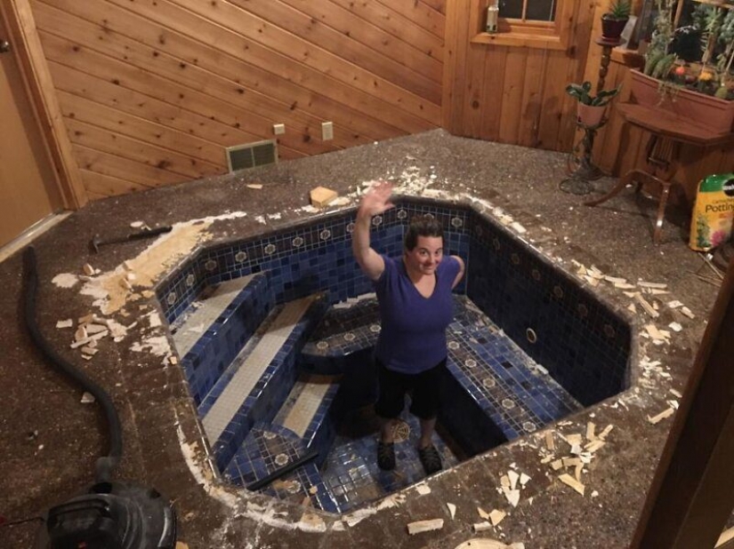 As an American couple accidentally found a Jacuzzi at home under the floor