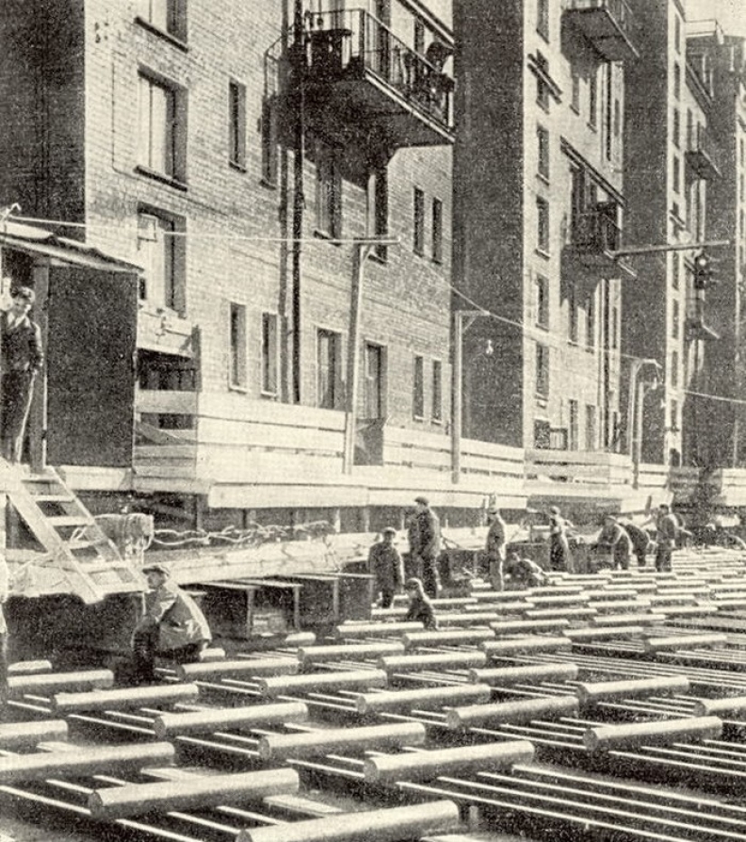 As before, moved the house in Moscow