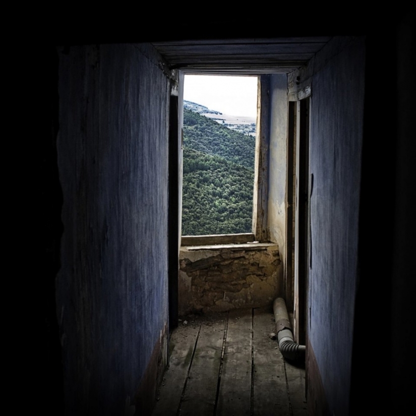 As the Spanish nudists and new agery restore the abandoned village