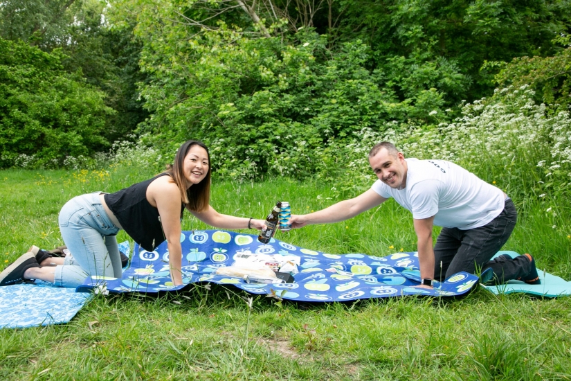 At a distance of pioneer impression from Dating to a safe distance during the quarantine