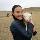 Beautiful and attractive: the recognition of the Russian guy about girls from Mongolia