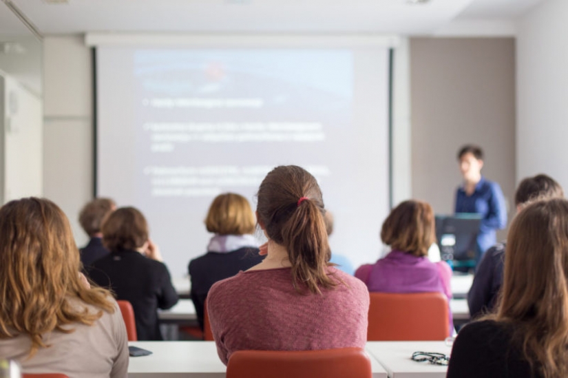 Beer on exams and grant for the cultivation of pot: 9 facts about education in Germany