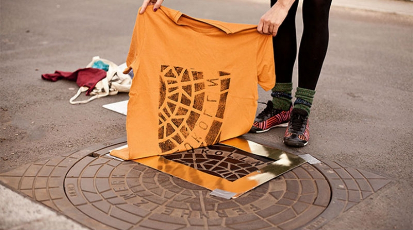 Berlín artistas se hacen impresiones en camisetas con la ayuda de los registros
