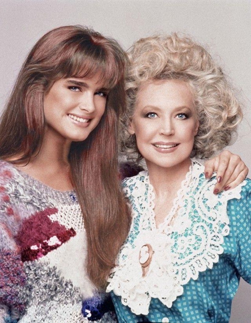 Betty Brosmer — the owner of the most gorgeous figures 50 years Betty Brosmer — the owner of the most gorgeous figures 50 years