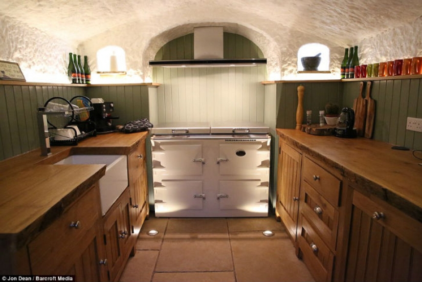 Cada hombre debe tener su propia cueva Cada hombre debe tener su propia cueva