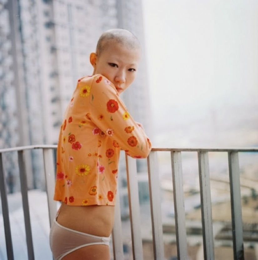 Carefree life of young Chinese women Carefree life of young Chinese women