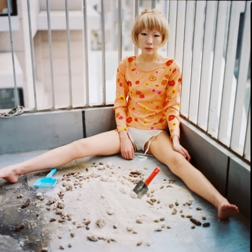 Carefree life of young Chinese women Carefree life of young Chinese women