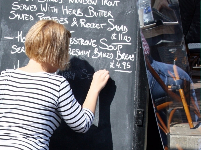 Carrot and stick: how restaurants make us spend more Carrot and stick: how restaurants make us spend more