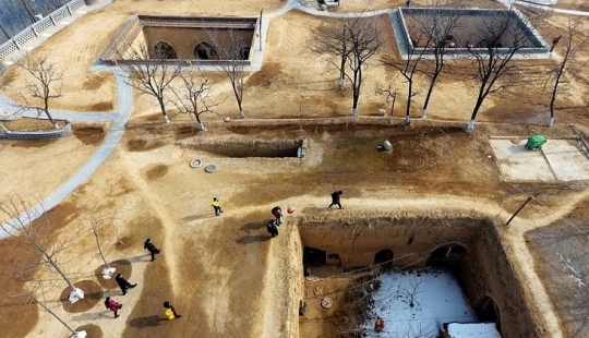 Cavemen: why thousands of Chinese still live in caves