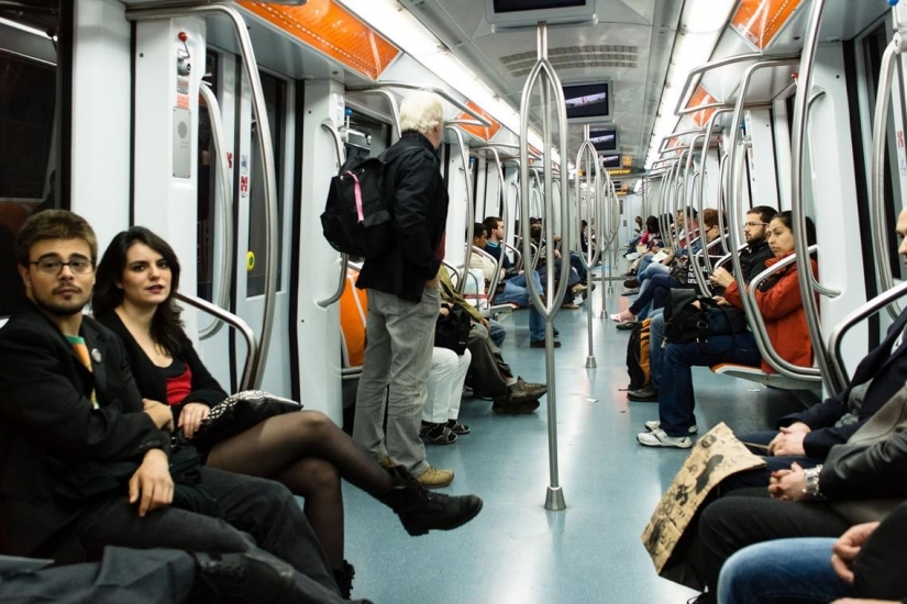 Cómo lucir como vagones del metro de diferentes países y épocas Cómo lucir como vagones del metro de diferentes países y épocas